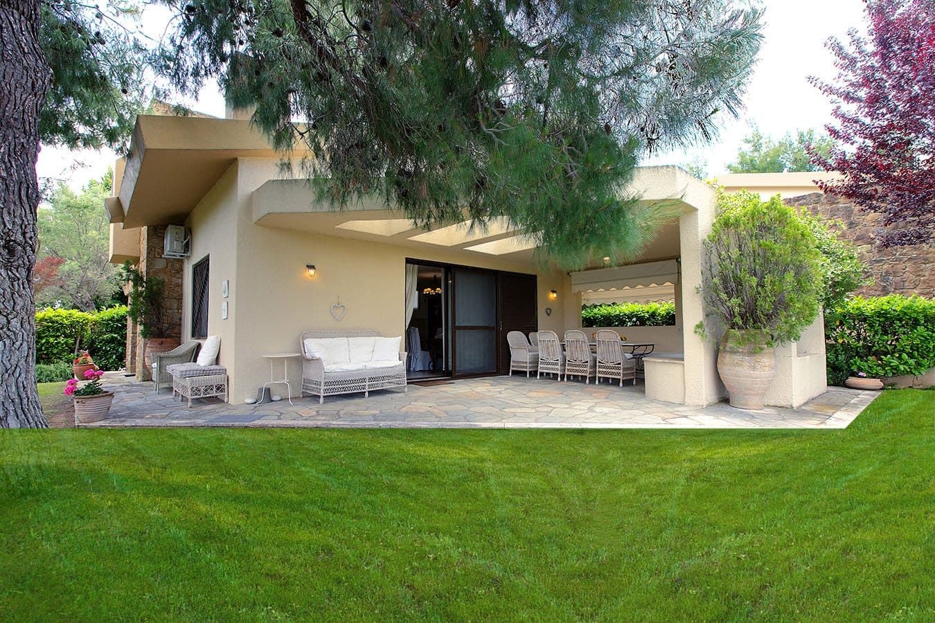 Amelia Villa, Sani – photo 1 of 18