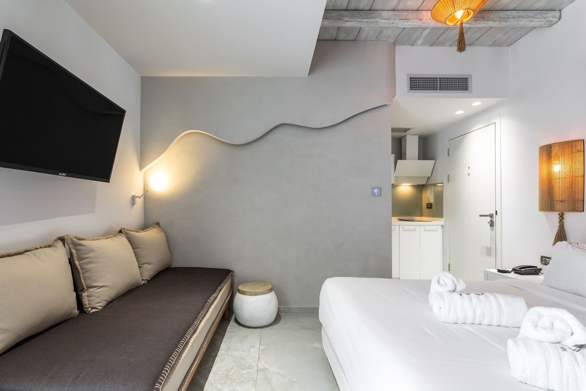 Triple Suite | Private Pool, Pefkochori – photo 9 of 12