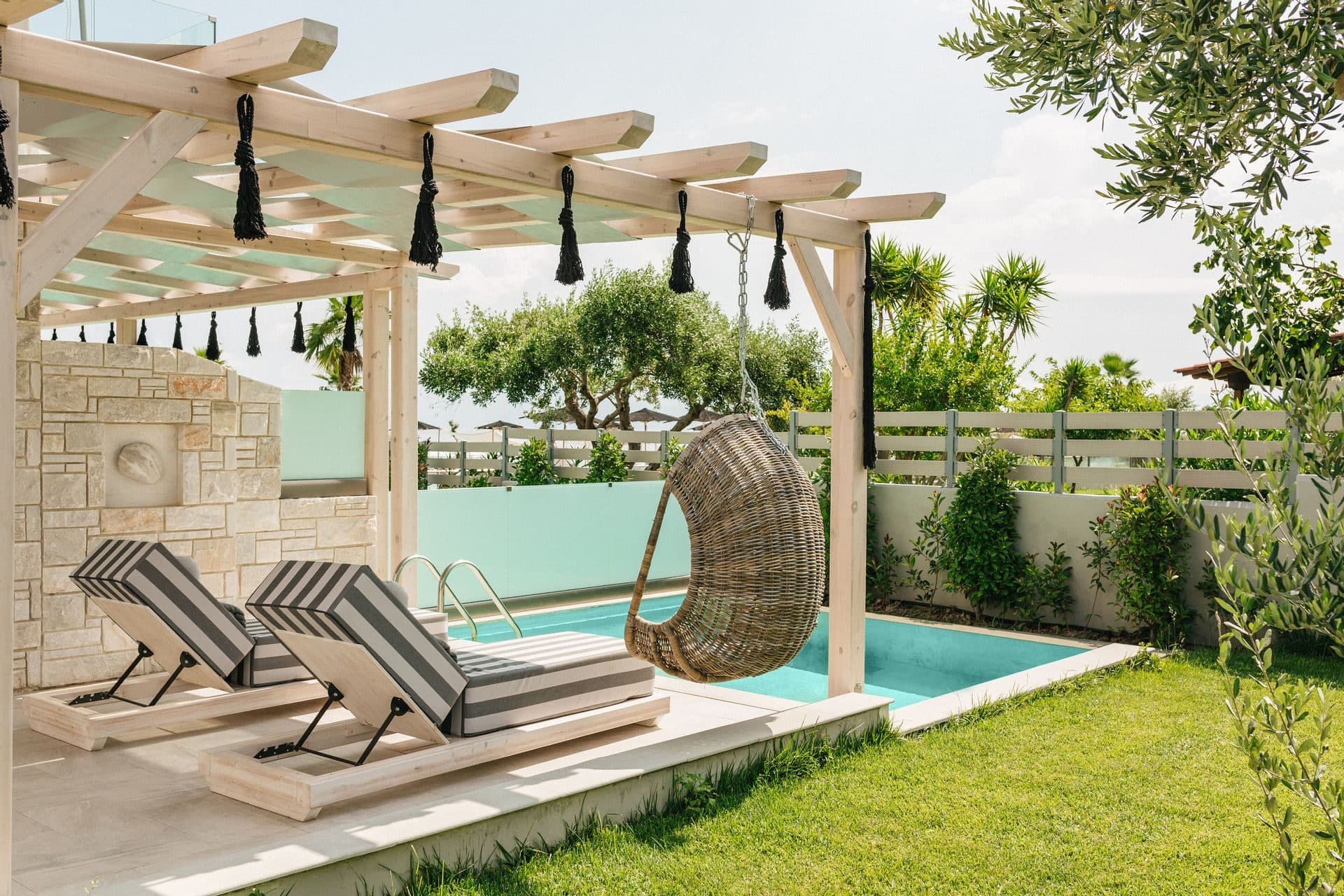 Triple Suite | Private Pool, Pefkochori – photo 3 of 12