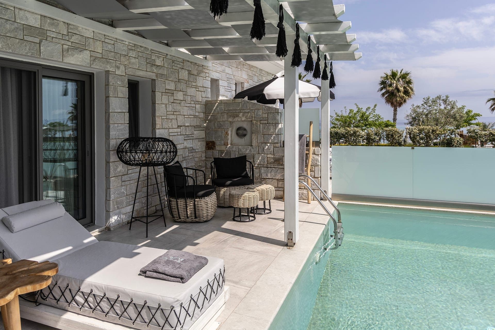 Double Suite Side Sea View | Private Pool, Pefkochori – photo 10 of 10