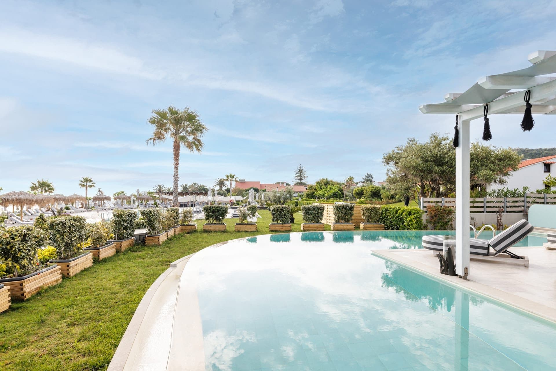 Blue Carpet Suite Sea View | Private Pool, Pefkochori – photo 11 of 11