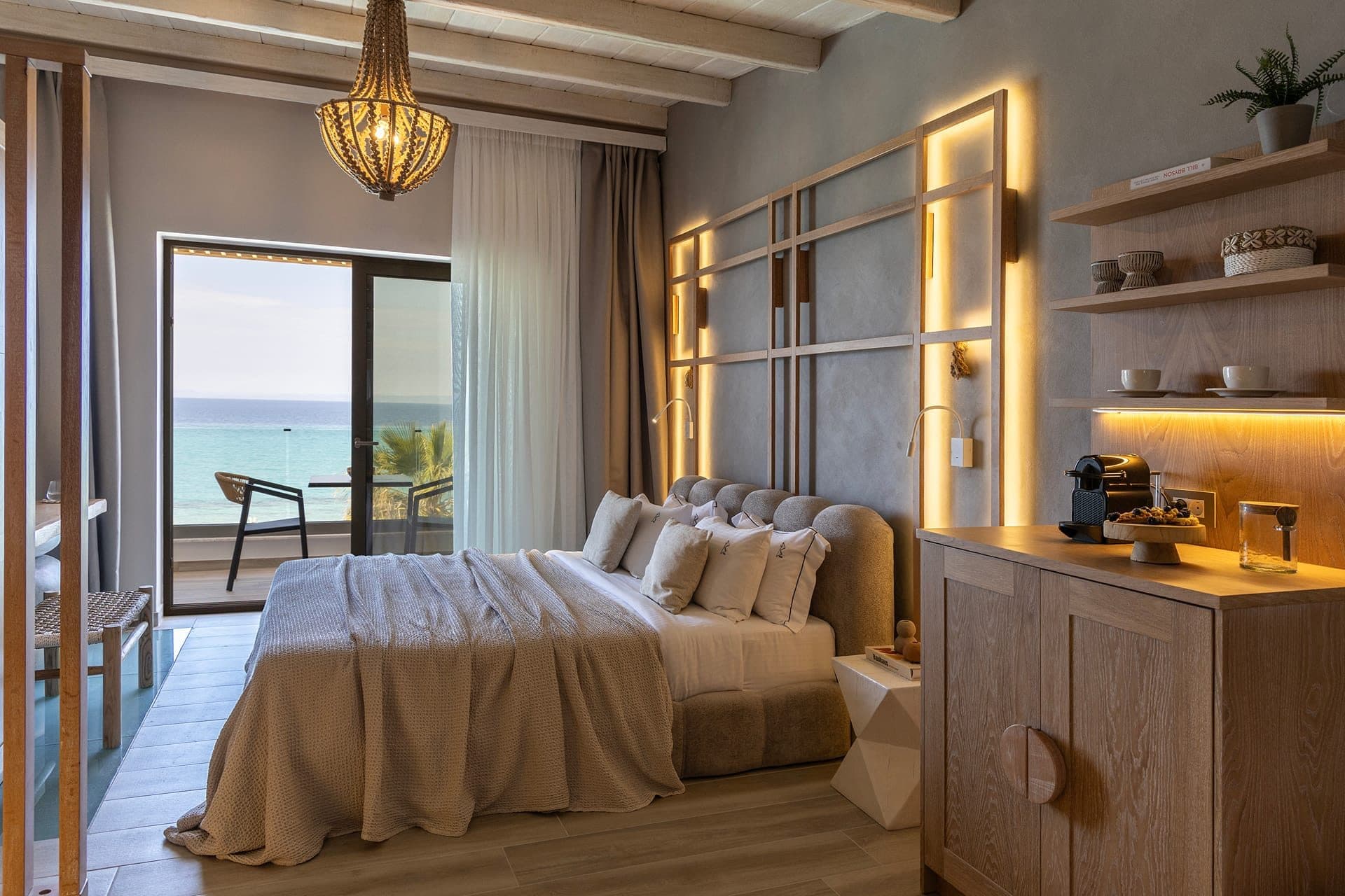 Mayasari Suite Sea View | Indoor Jacuzzi, Pefkohori – photo 3 of 13