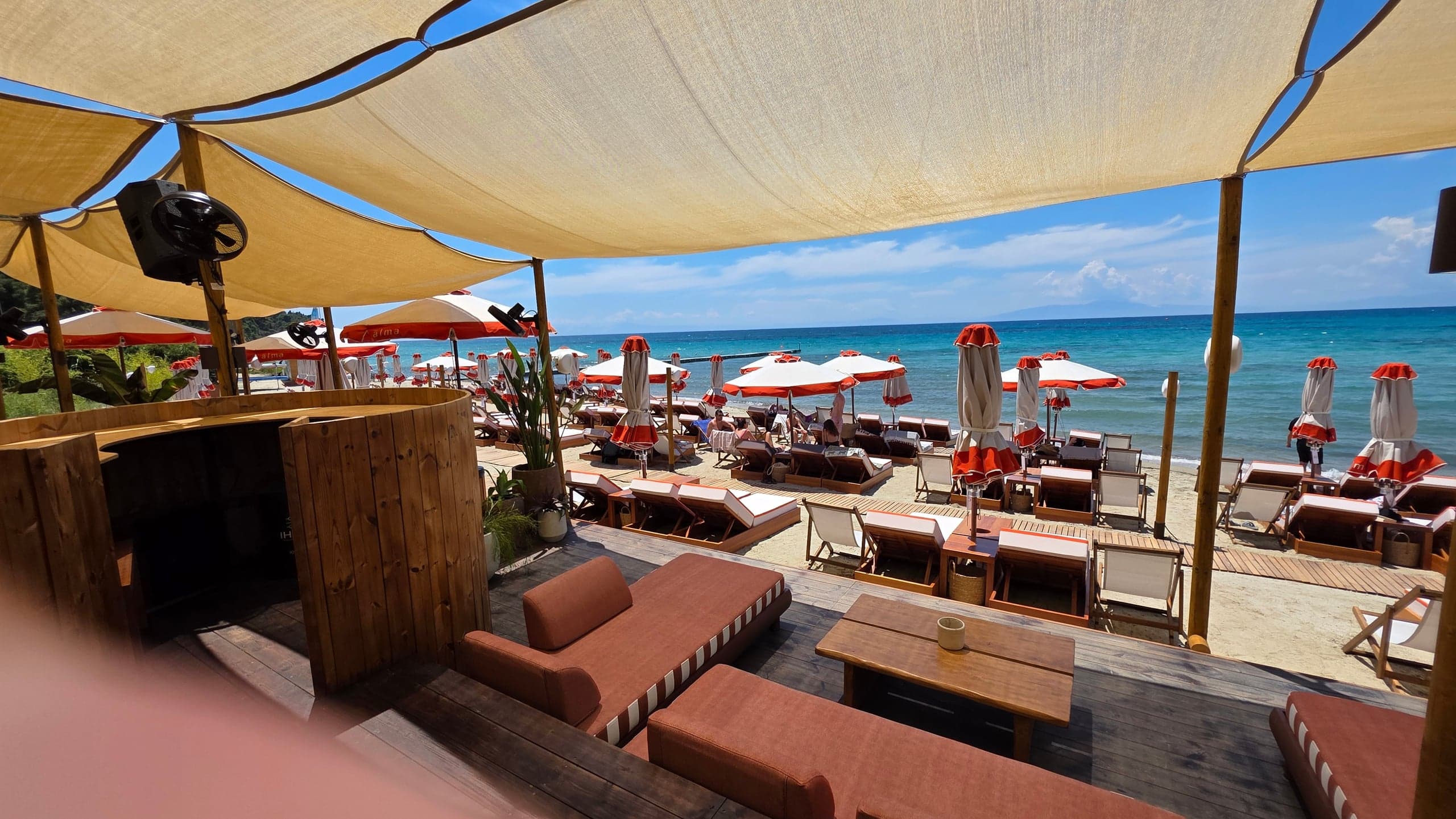 Alma Beach & Dining · Chelona Beach, photo 2