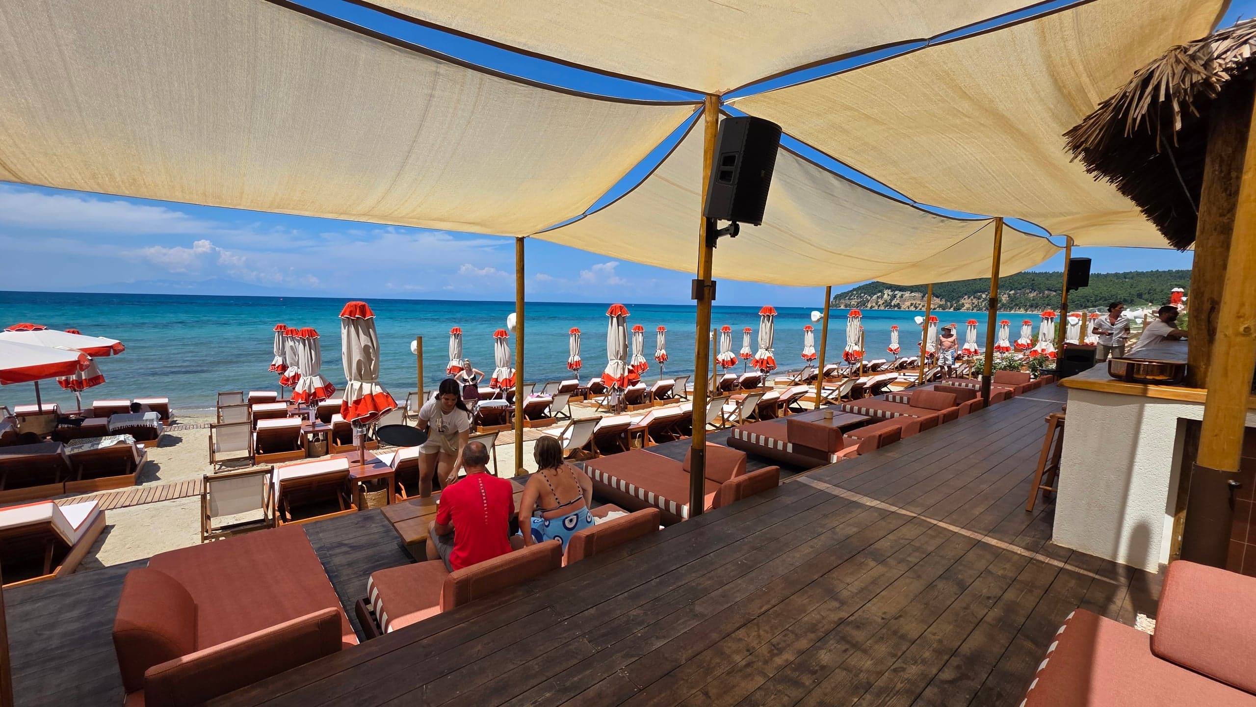 Alma Beach & Dining · Chelona Beach