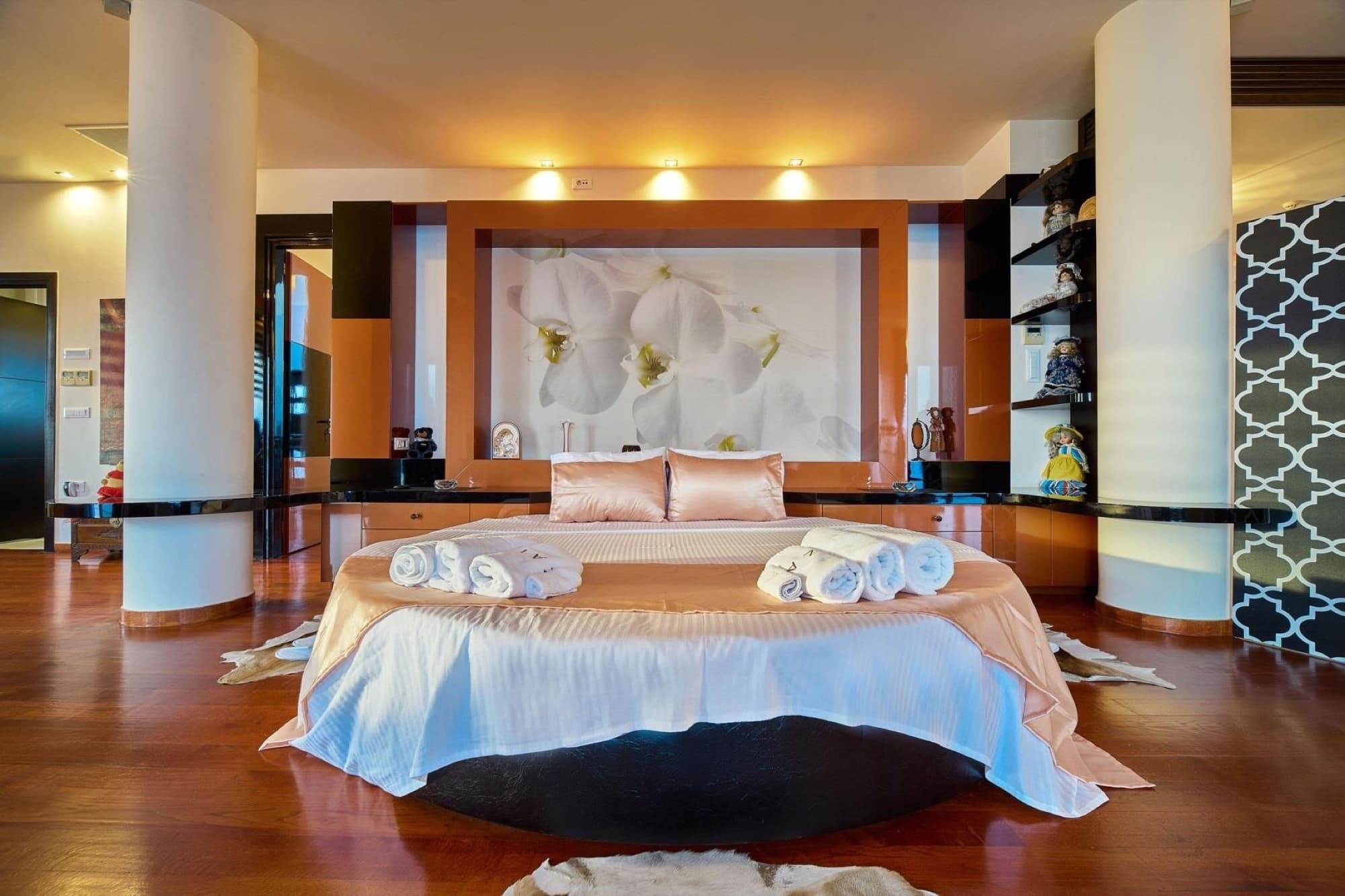 640 m² Three-Bedroom Sea-View Villa for Sale in Chania, Crete, Chorafakia – photo 4 of 24