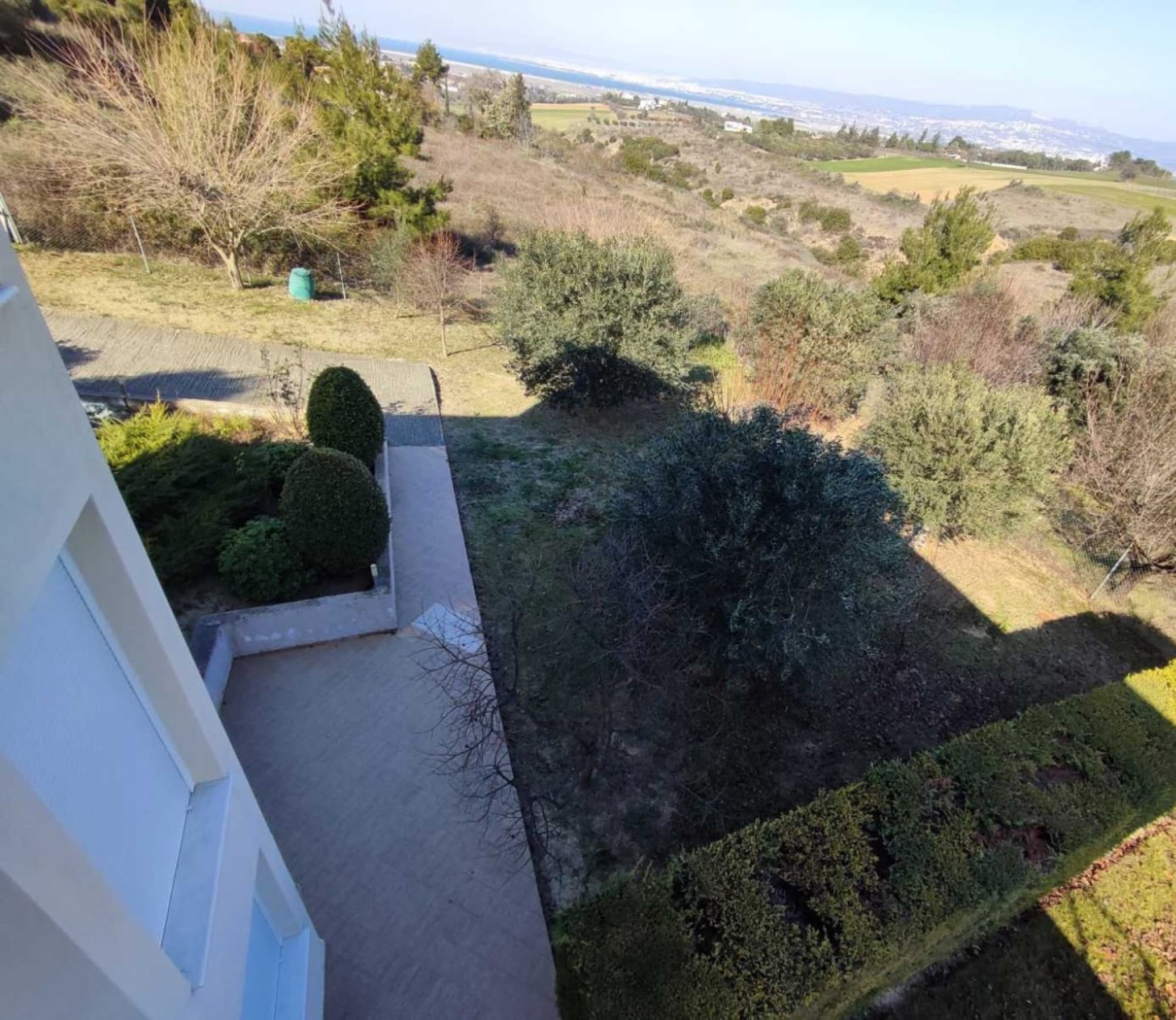 380 m² Four-Bedroom Villa for Sale in Trilofo, Trilofo – photo 4 of 27