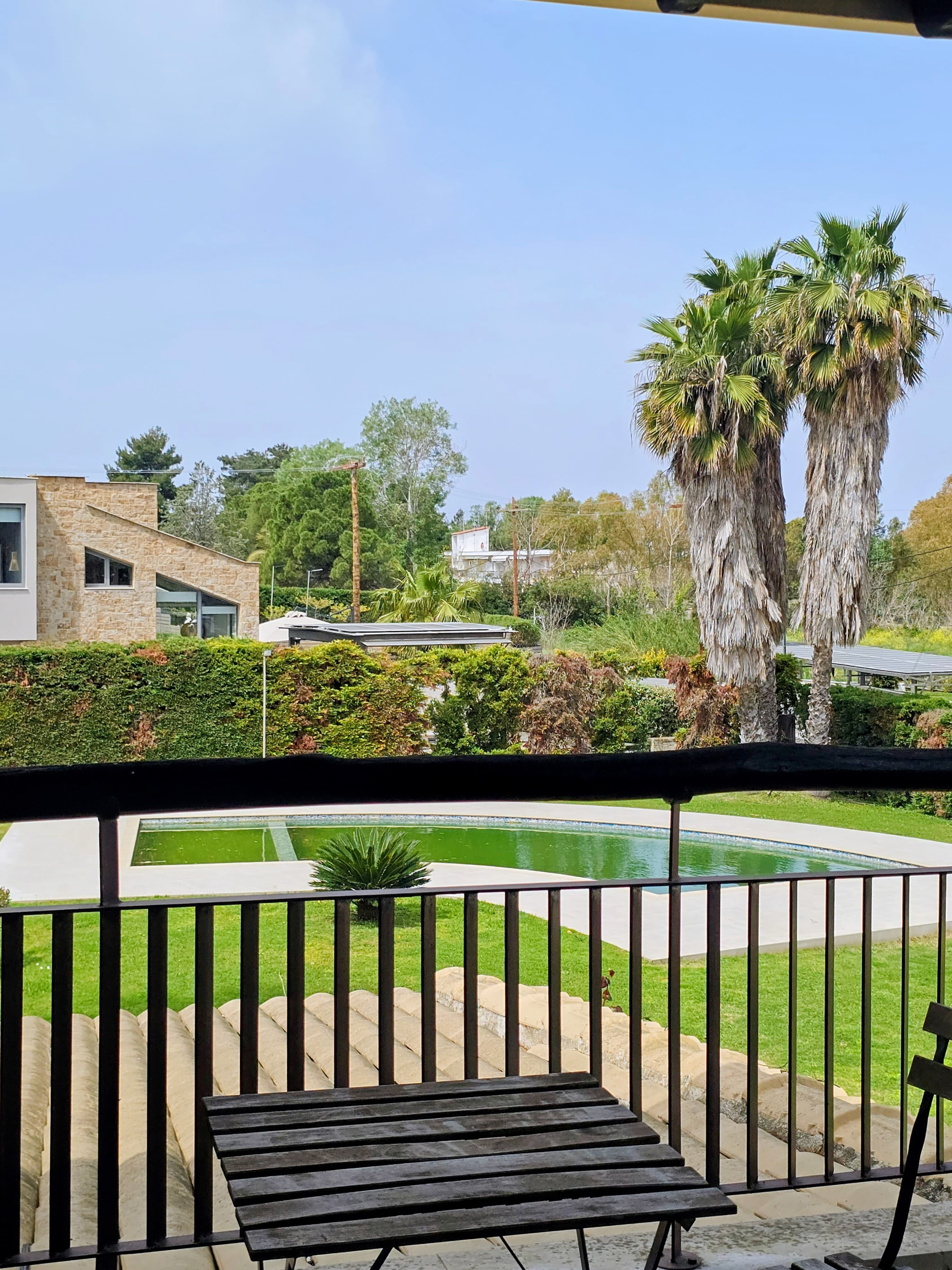 3 Bedroom Villa with Shared Pool, Garden and Private Parking near the Beach - 2