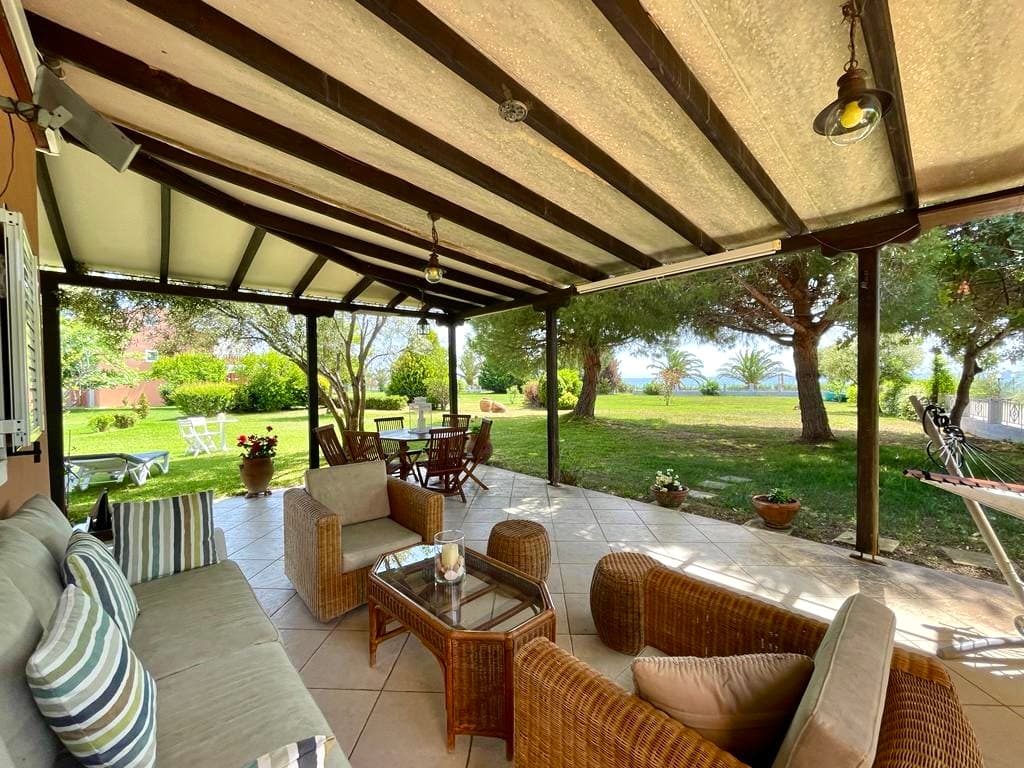 Villa White Rose