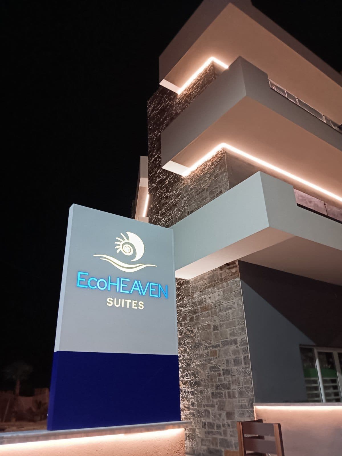 EcoHeaven Suites, Gazi – photo 1 of 5