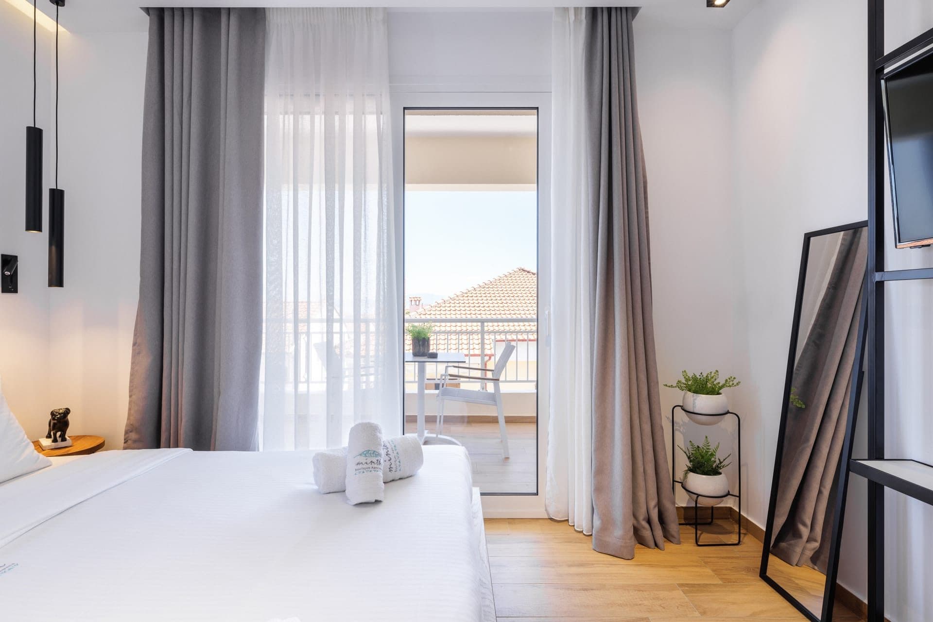 Elegant Suite, Chanioti – photo 1 of 15