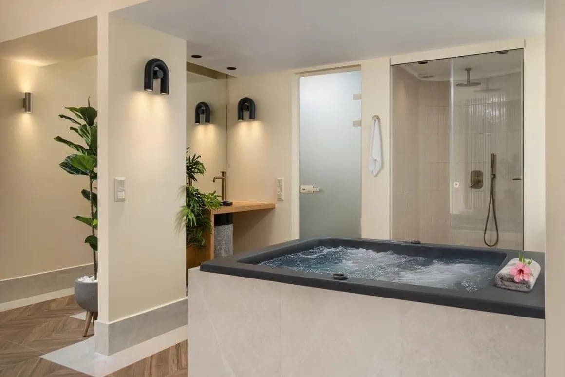 103 - Deluxe Suite with Spa and Sea View (2nd Floor), Rethymno – photo 4 of 11