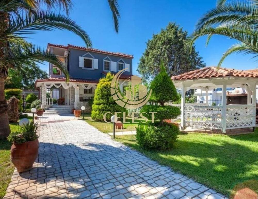 Five-Bedroom Villa for Sale in Nikiti, Halkidiki - 150 m² - 4